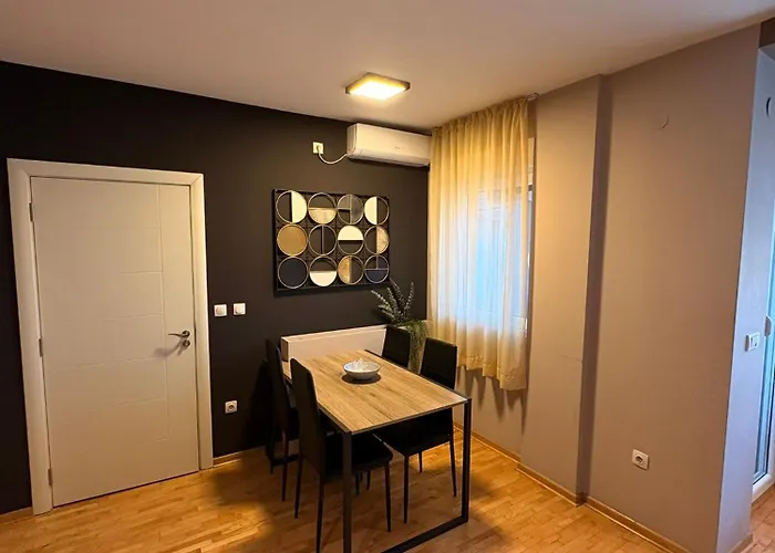 Nar Royalton Deluxe #74 Free Parking *