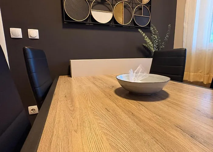 Nar Royalton Deluxe #74 Free Parking *