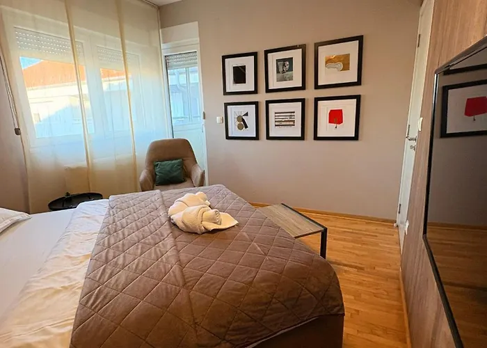 Nar Royalton Deluxe #74 Free Parking